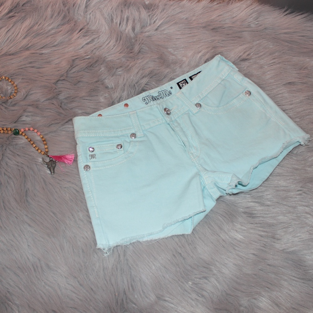 Miss Me Summer Shorts size 29 inseam 2 in.